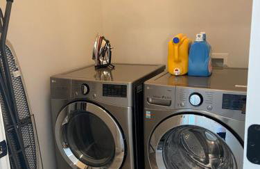 Modern Town House, 3-Bedrooms Home private parking - Foto 15