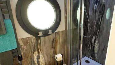 Yarmouth Waterlodge Floating Apartments 2 - Foto 2