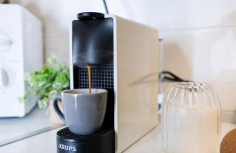 Central 3BR Apartment with Balcony - Foto 13