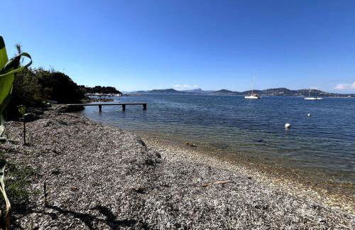 La Madrague Waterfront Cottage - Foto 9