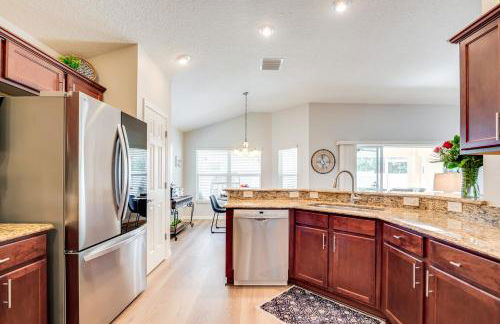 Private Lanai and Pool Access Home in the Villages! - Foto 12