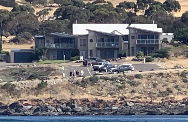 Penneshaw Oceanview Apartments - Photo 18