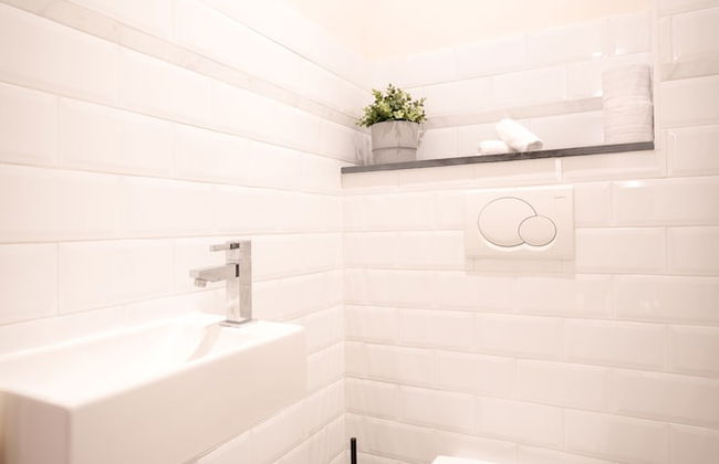 Saint Pauls Suite 1 - Photo 23