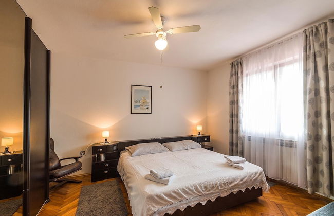 Apartment 1202 - Photo 7