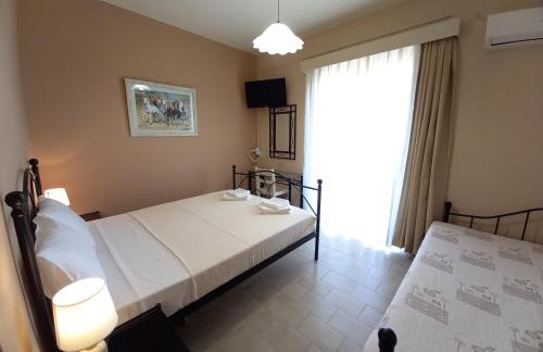 Stefanos Studios - Photo 36