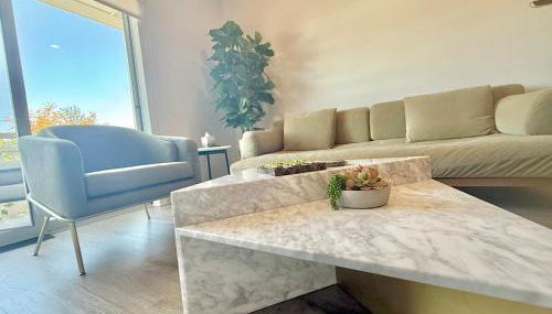 Designer Silver Lake Stylish One Bedroom with Parking - Foto 2