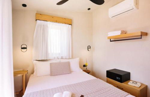 Mirthea Suites - Photo 144