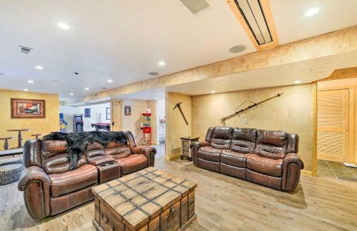 Charming Bedford Cabin with Private Hot Tub! - Photo 27