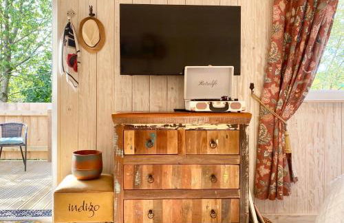 Robin Cabin with hot tub - Foto 1