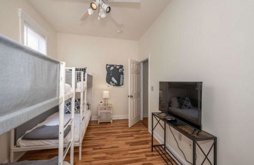 Cityscape Escape - Local Eateries - Foto 33