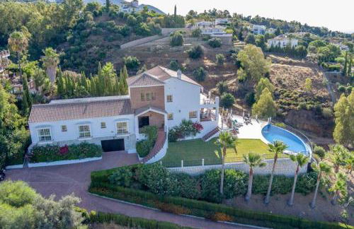 49-Exclusive Villa With Private Pool & Breathtaking Views in Mijas! - Photo 1