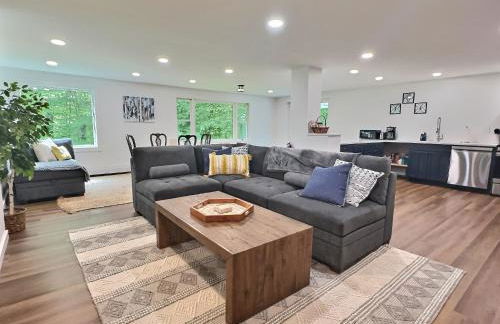 CubsCorner - Pool, Sauna, Gym, Close to Mountain! - Foto 1