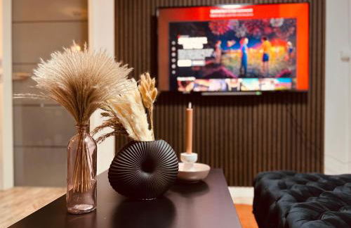 Cologne LUXE Living: Opulent Elegance Unleashed - Foto 1