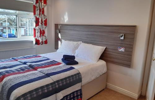 Smitten House 4 Bedroom RHYL - Photo 15