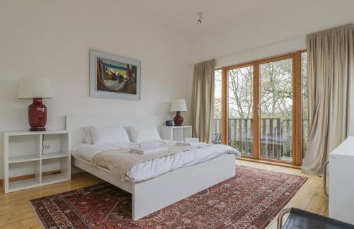 Frater House - Photo 21