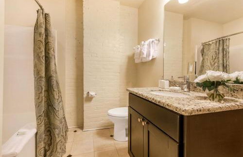 Gorgeous Condos - Walk to French Quarter - Foto 56