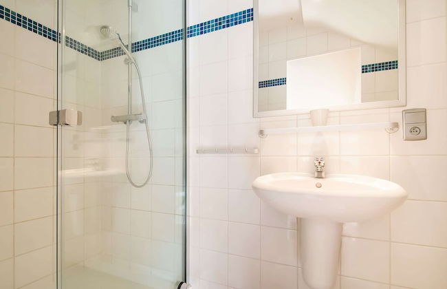 Luxurious Villa With Pool and Sauna, and Very Suitable for Culinary Workshops! - Foto 55