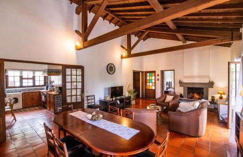 Casa do Pinheiro with shared swimming pool - Photo 19