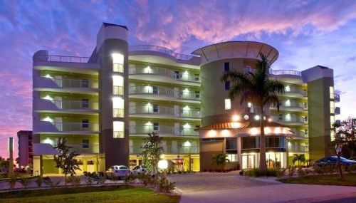 Crystal Palms Treasure Island Retreat Steps from the Beach - Foto 2