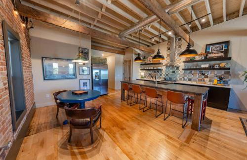 the Loft 417 - uniquely renovated downtown loft - Foto 6