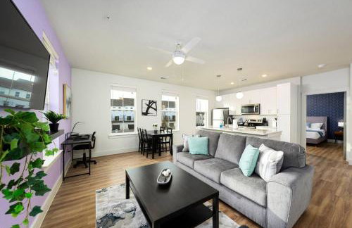 Luxurious 1BR Gem Steps from the Action - Photo 7