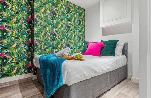 #115 ModernCity Escape Central Apartment- 10 mins to Royal Albert Dock Liverpool- Sleeps 4 - "Perfect for contractors and Families " - Foto 31
