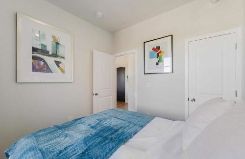 2BR Modern Retreat Near Henry Ford - Foto 13