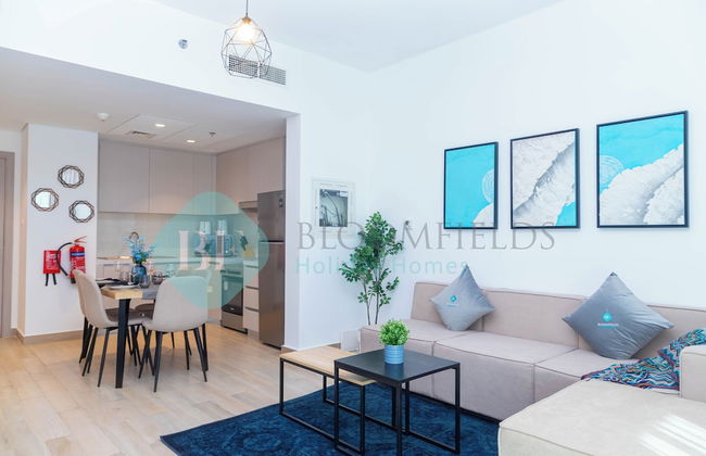 Bloomfields Fantastic 1BR in Waters edge - Photo 5