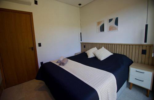 Refúgio na Lapinha com dois chalés, ideais para casal, família ou pequeno grupo de amigos, com acesso privativo à lagoa, caiaques e quadra de beach tennis - Foto 32