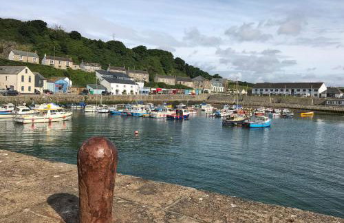 Cliff House - a stunning sea view 2 bed apartment in Porthleven - Foto 22