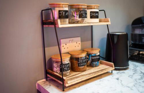 Upbeat Jungle Loft Apartment - Foto 31