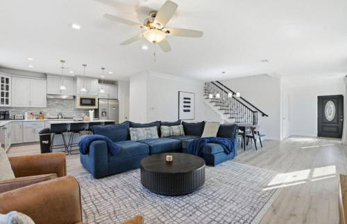 O18A Spacious 3BR Sleeps 10 Two Living Areas Houston - Foto 8