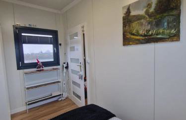 GRETA Nowoczesny domek modułowy nad stawem - Foto 71