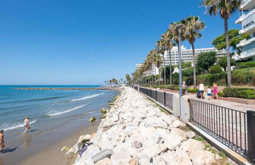 In front of SEA & CENTER - Foto 5