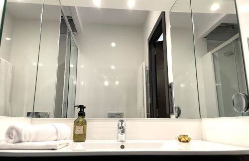 Impecable, nuevo, cómodo, frente al metro Colombia - Photo 17