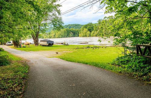 The River Shack - kayaks, fishing, quiet, family - Foto 5