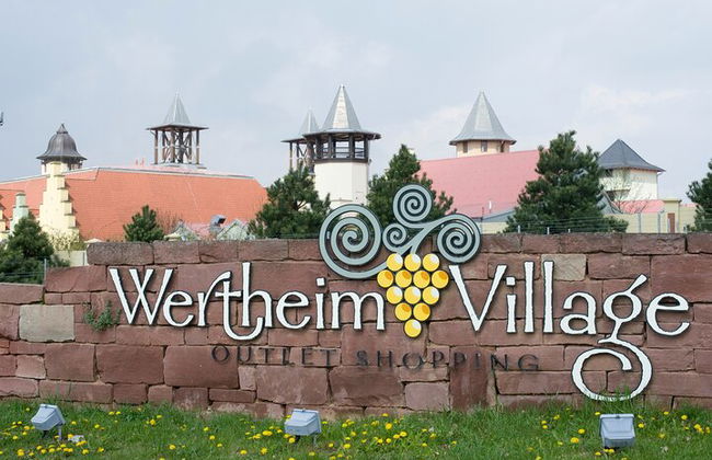 Private Shopping Tour from Frankfurt am Main to Wertheim Village - Photo 2