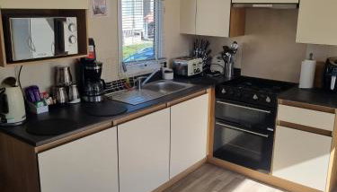 Trecco Bay Porthcawl 2-Bed Caravan Sleeps 6 - Foto 3