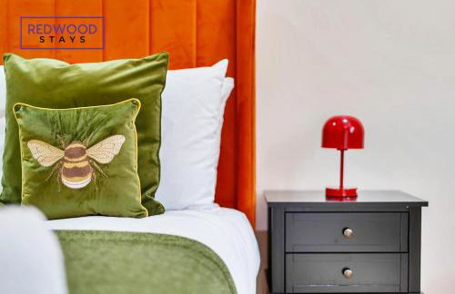 Quality Serviced Apartments in Camberley Town Centre, Free WiFi By Redwood Stays - Foto 15
