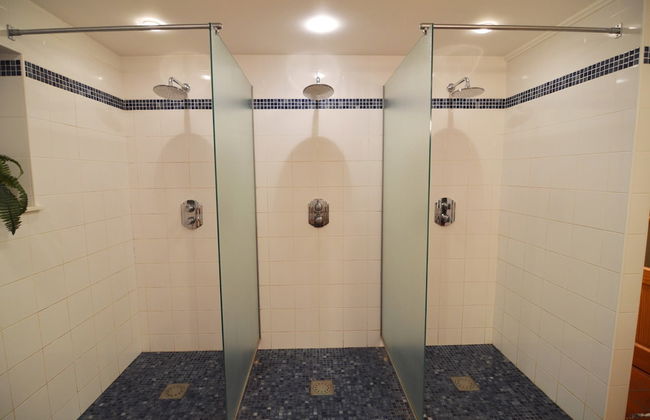 Luxury Stay With Sauna - Photo 24