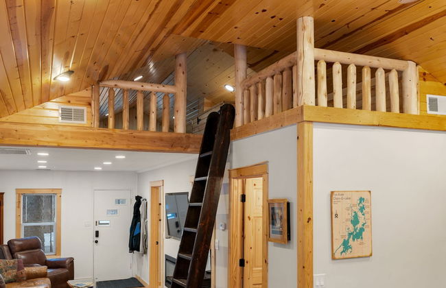 Cozy 3BR Cabin With Hot Tub on Nippersink Creek - Foto 21