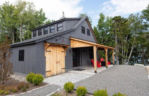 Oceanview Barnhouse Retreat with Hot Tub - Foto 18