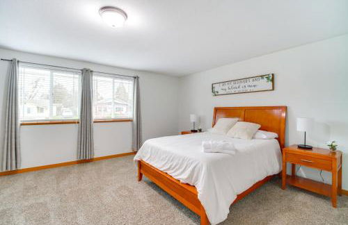 Welcoming Medford Home Near Parks and Downtown! - Foto 12