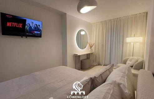 City Loft Löwenbrücke, FREE PARKING, Elektro-Ladestation, BALKON - Foto 3