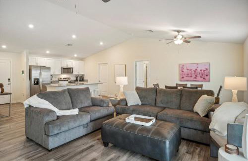 Cape House - 4 BR - Pool - Fire Pit - Private Backyard - Foto 7