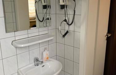 Apart-Hotel Rheinischer Hof Dormagen - Photo 79