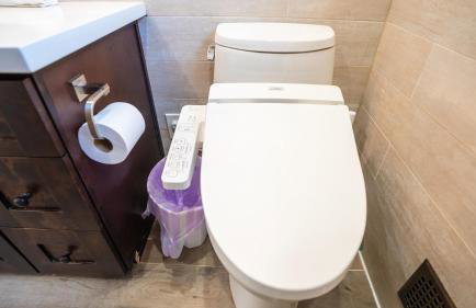 Grand Lux 4BR Prime Location & Serene Yard - Foto 16