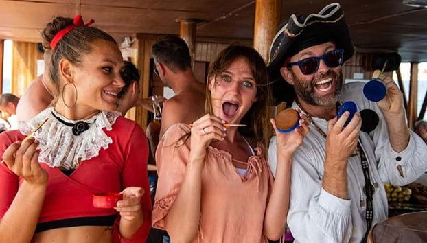 Enjoy facepainting on board