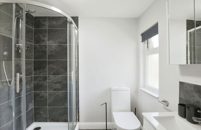 Deluxe 7 Bedroom Property in Solihull - Foto 42