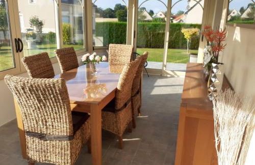 Gîte "Au P'tit Tourois" de plain-pied tout confort avec véranda proche d'Omaha Beach et de Bayeux accueillant les animaux - Foto 13